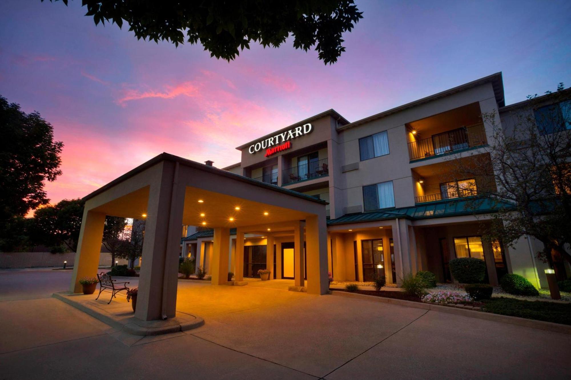 Courtyard By Marriott Champaign Hotel Kültér fotó