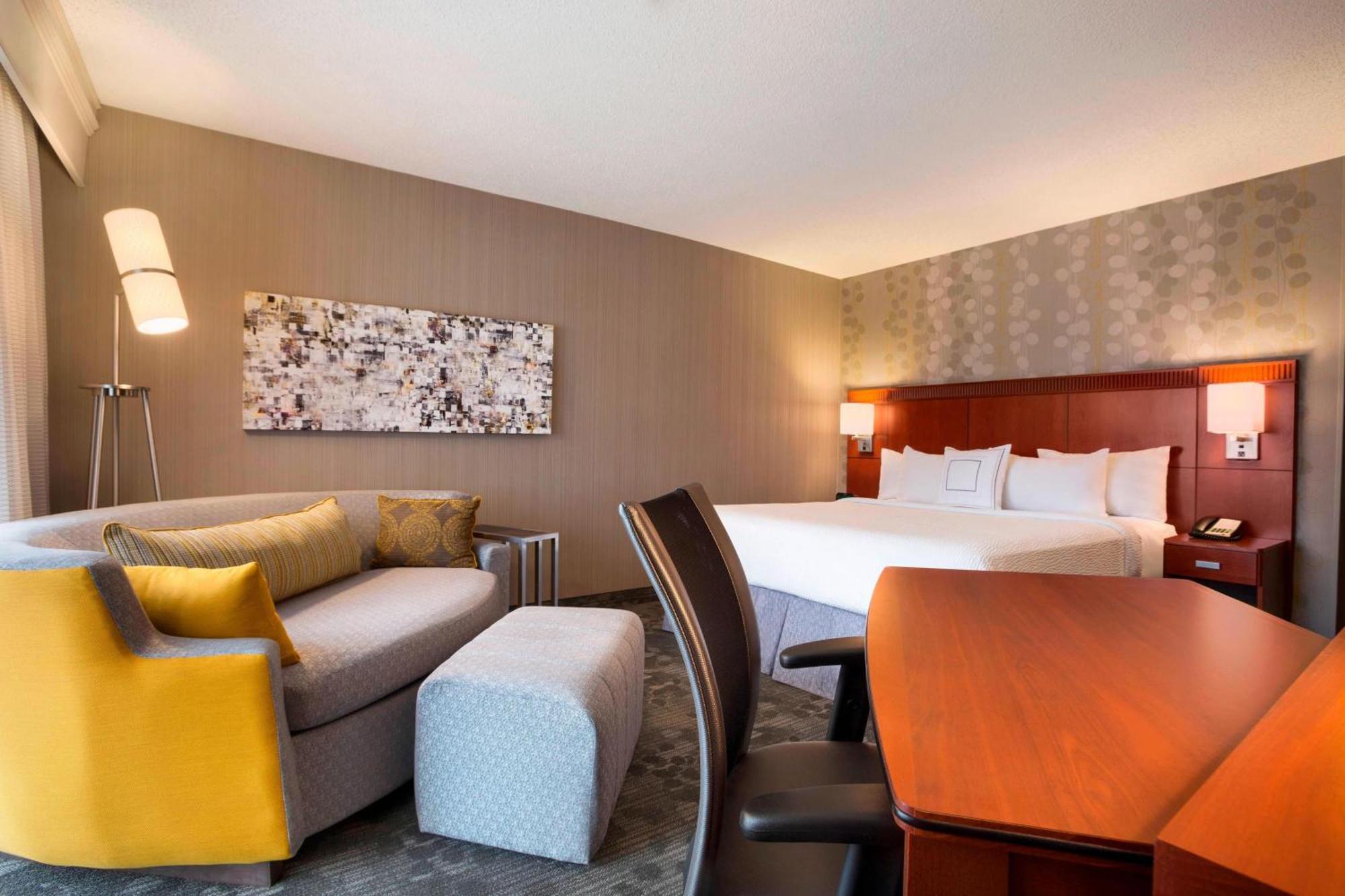 Courtyard By Marriott Champaign Hotel Kültér fotó