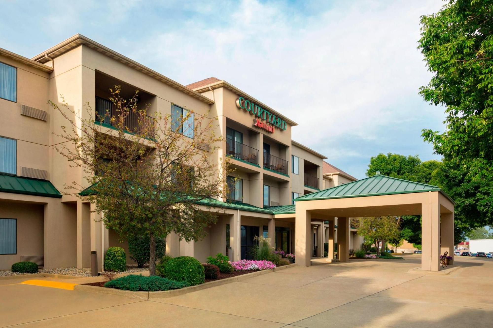 Courtyard By Marriott Champaign Hotel Kültér fotó